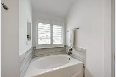 548 Elm Green Street, Hutto, TX 78634 - Photo 21