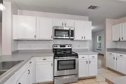 2122 Deer Creek Trail, Round Rock, TX 78665 - Photo 11