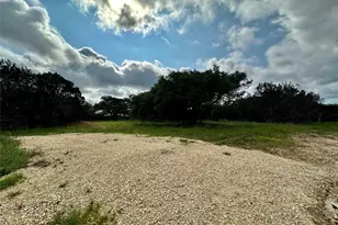 285 Donnie Dr, Lampasas, TX 76550 - Photo 17