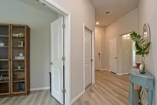 608 Carol Dr, Hutto, TX 78634 - Photo 3