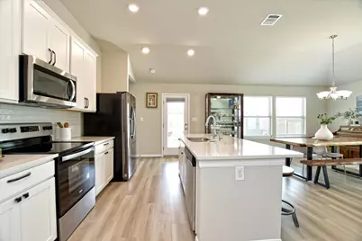 608 Carol Drive, Hutto, TX 78634 - Photo 15