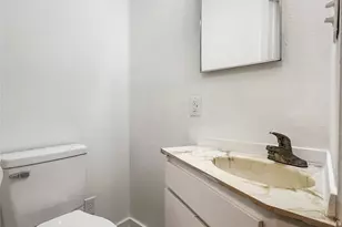 803 W 25th St, Cameron, TX 76520 - Photo 15