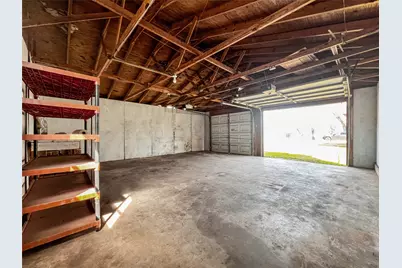 803 W 25th Street, Cameron, TX 76520 - Photo 21