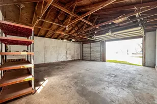 803 W 25th St, Cameron, TX 76520 - Photo 21