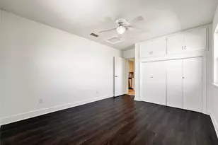 803 W 25th St, Cameron, TX 76520 - Photo 11