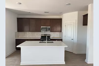 612 Quail Convey Drive, Jarrell, TX 76537 - Photo 3