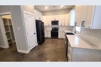 1889 County Road 487, Taylor, TX 76574 - Photo 9