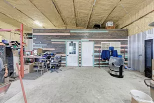 1889 Co Rd 487, Taylor, TX 76574 - Photo 25