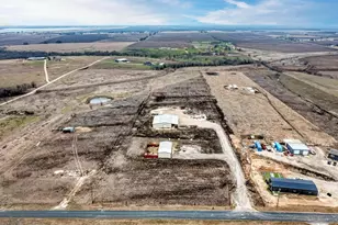 1889 Co Rd 487, Taylor, TX 76574 - Photo 33