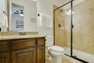 1016 SANTALUZ Path, Austin, TX 78732 - Photo 17