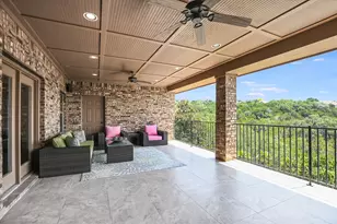 1016 SANTALUZ Path, Austin, TX 78732 - Photo 23