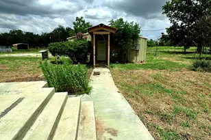 2303 Webberwood Dr, Webberville, TX 78621 - Photo 39