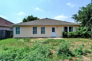 136 Holmstrom St, Hutto, TX 78634 - Photo 21