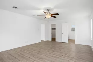 215 Myrtle St, Kyle, TX 78640 - Photo 31