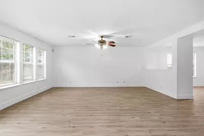 215 Myrtle Street, Kyle, TX 78640 - Photo 13