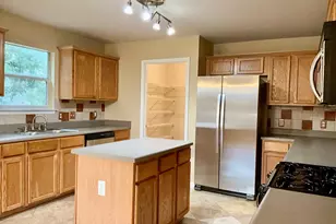 3590 Rock Shelf Ln, Round Rock, TX 78681 - Photo 11