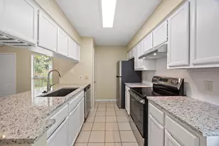6715 Old Quarry Ln, Austin, TX 78731 - Photo 7