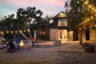 8075 Mt Sharp Rd, Wimberley, TX 78676 - Photo 9