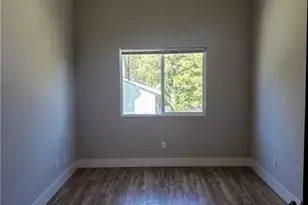 1125 Walton Ln, Austin, TX 78721 - Photo 13