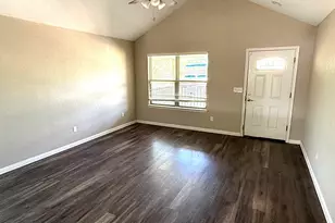 655 Oak Ln, Cottonwood Shores, TX 78657 - Photo 7