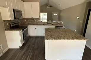 655 Oak Ln, Cottonwood Shores, TX 78657 - Photo 5