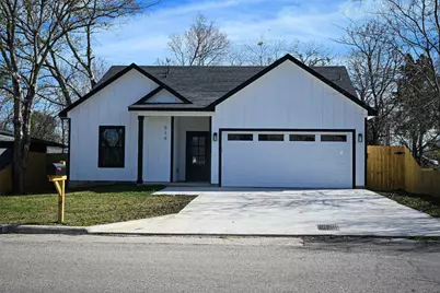 516 N Hackberry Avenue, Luling, TX 78648 - Photo 29