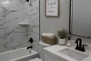 516 N Hackberry Ave, Luling, TX 78648 - Photo 35