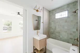 1907 E 21st St, Austin, TX 78722 - Photo 19