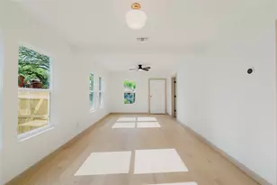 1907 E 21st St, Austin, TX 78722 - Photo 7