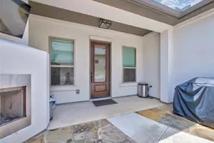 313 Skyflower Dr, Georgetown, TX 78628 - Photo 3