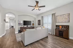 313 Skyflower Dr, Georgetown, TX 78628 - Photo 5