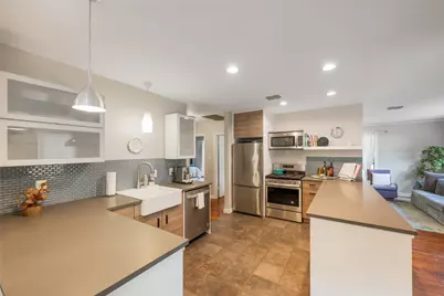 1404 Justin Lane, Austin, TX 78757 - Photo 9