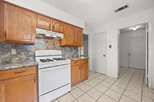 2110 Trede Dr, Austin, TX 78745 - Photo 11