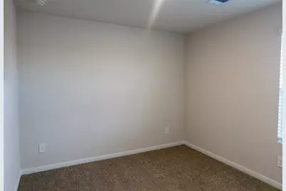 401 Abbey Lane, Lockhart, TX 78644 - Photo 13