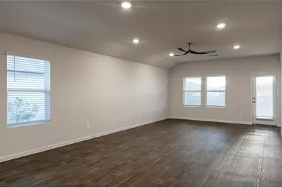 401 Abbey Lane, Lockhart, TX 78644 - Photo 5