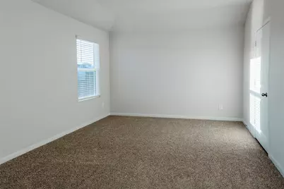 401 Abbey Lane, Lockhart, TX 78644 - Photo 7