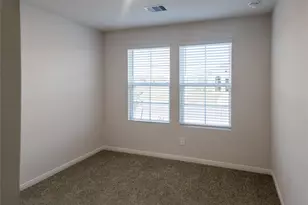 401 Abbey Ln, Lockhart, TX 78644 - Photo 13