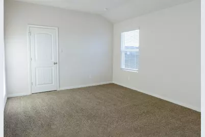 401 Abbey Lane, Lockhart, TX 78644 - Photo 9