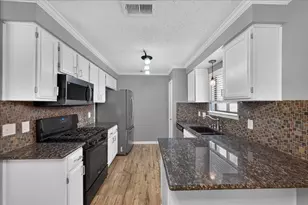 10215 Missel Thrush Dr, Austin, TX 78750 - Photo 17