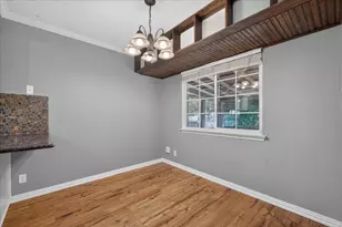 10215 Missel Thrush Dr, Austin, TX 78750 - Photo 9