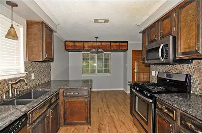 10215 Missel Thrush Drive, Austin, TX 78750 - Photo 11