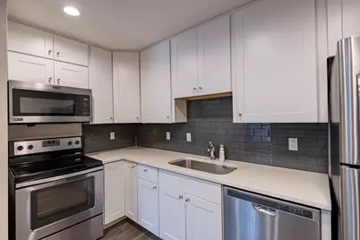 935 La Posada Drive #216, Austin, TX 78752 - Photo 7