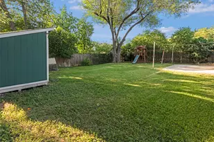 9304 Hunters Trace, Austin, TX 78758 - Photo 19
