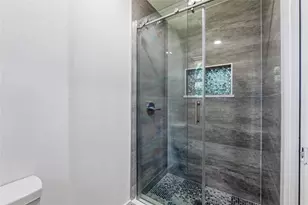9304 Hunters Trace, Austin, TX 78758 - Photo 15