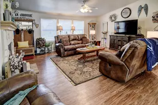 123 Split Oak Rd, Smithville, TX 78957 - Photo 9