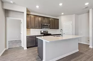 136 Short Toed Swoop, Cedar Creek, TX 78612 - Photo 9