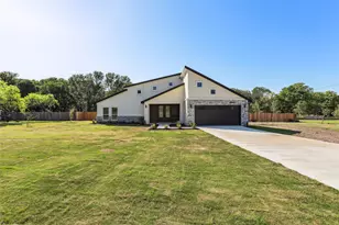 130 Creekwood Trail, Cedar Creek, TX 78612 - Photo 3