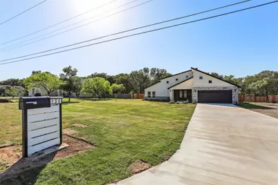 130 Creekwood Trail, Cedar Creek, TX 78612 - Photo 3