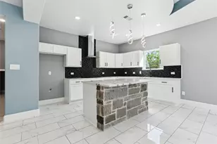 130 Creekwood Trail, Cedar Creek, TX 78612 - Photo 17