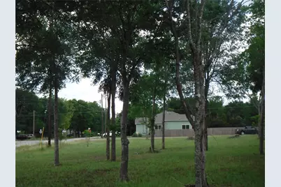 104 W Riverside Drive, Bastrop, TX 78602 - Photo 17
